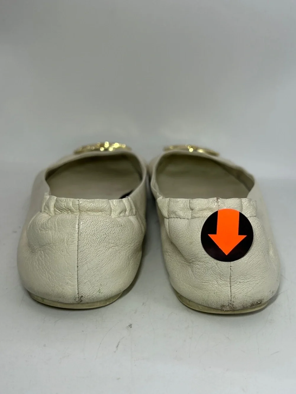 Tory Burch Reva Ballet Flats off white Leather Logo womans 8 gold silver shoes - Picture 8 of 11